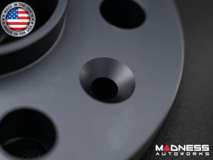 Alfa Romeo 4C Wheel Spacers - MADNESS - 16mm - set of 2 w/ extended bolts